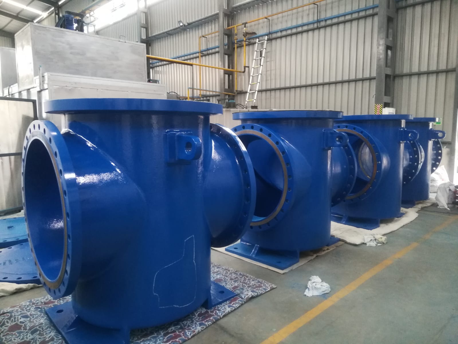 BASKET STRAINERS